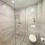 Modern Luxury Diva 1 , 4 Stars, Ciovo, Okrug