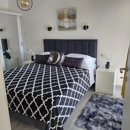 Modern Luxury Diva 1 , 4 Stars, Ciovo, Okrug Διαμέρισμα *