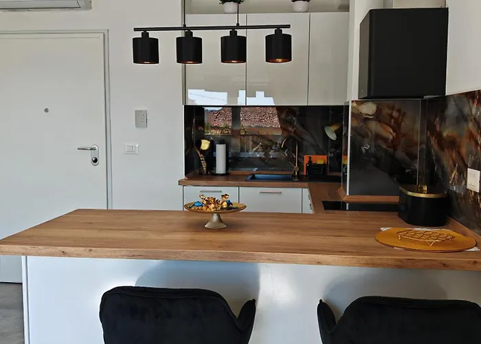 Modern Luxury Diva 1 , 4 Stars, Ciovo, Okrug *