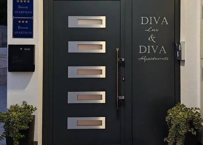 Modern Luxury Diva 1 , 4 Stars, Ciovo, Okrug