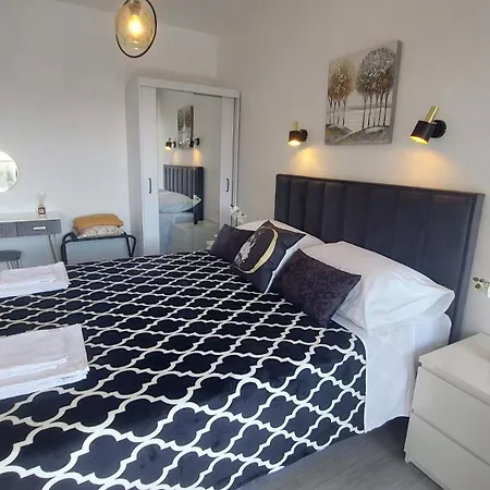 Modern Luxury Diva 1 , 4 Stars, Ciovo, Okrug * Trogir