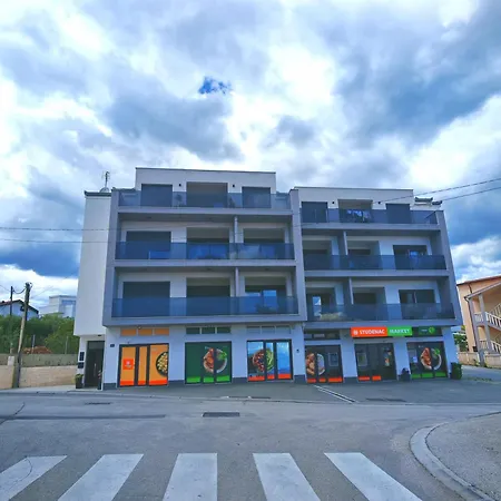 Modern Luxury Diva 1 , 4 Stars, Ciovo, Okrug Apartment Trogir