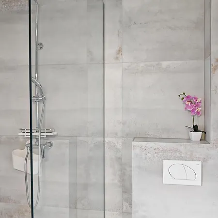 Modern Luxury Diva 1 , 4 Stars, Ciovo, Okrug *