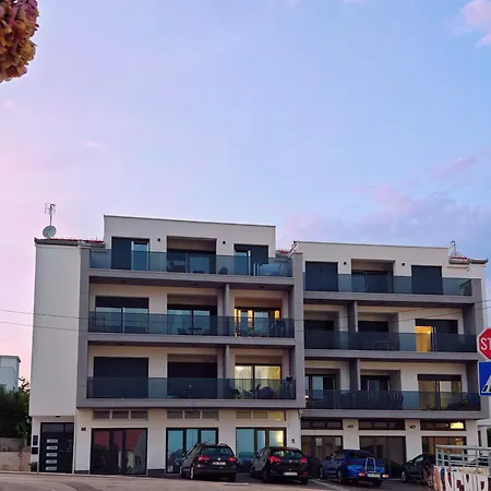 Modern Luxury Diva 1 , 4 Stars, Ciovo, Okrug Apartment Trogir
