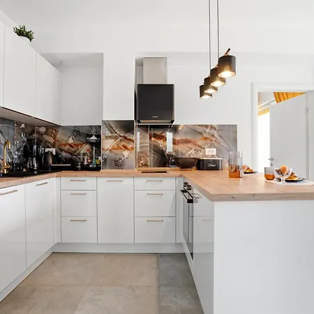 Modern Luxury Diva 1 , 4 Stars, Ciovo, Okrug Apartment *
