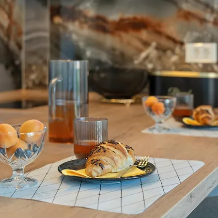 Modern Luxury Diva 1 , 4 Stars, Ciovo, Okrug Trogir