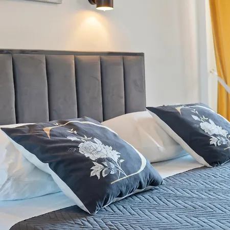Modern Luxury Diva 1 , 4 Stars, Ciovo, Okrug Apartment