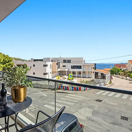 Modern Luxury Diva 1 , 4 Stars, Ciovo, Okrug Apartment Trogir