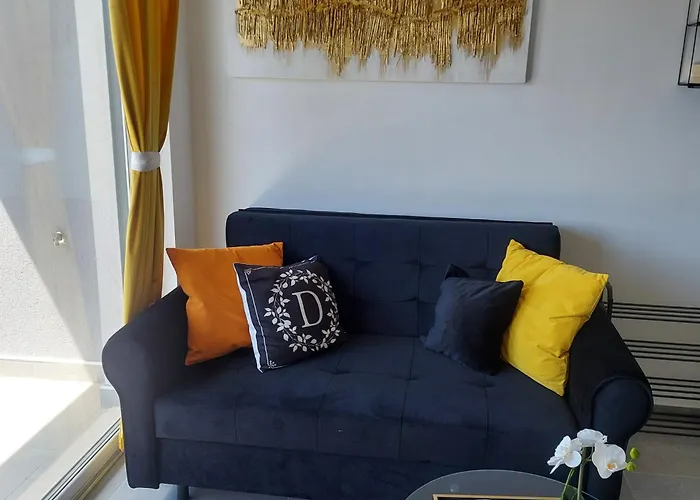 Modern Luxury Diva 1 , 4 Stars, Ciovo, Okrug