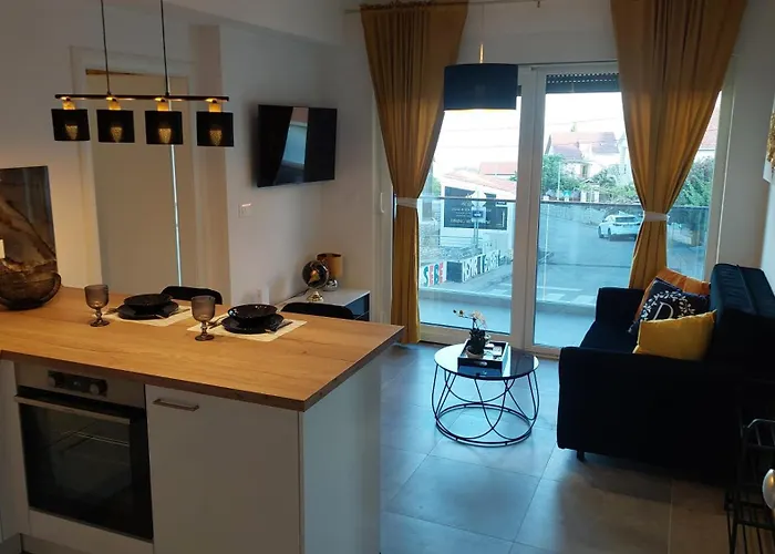 Modern Luxury Diva 1 , 4 Stars, Ciovo, Okrug Апартаменти *