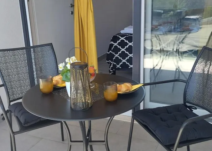 Modern Luxury Diva 1 , 4 Stars, Ciovo, Okrug Апартаменти *